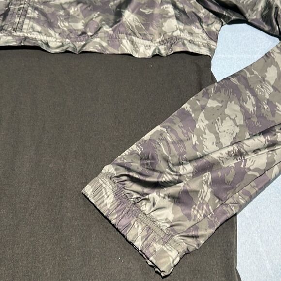 Under Armour Men's Sportstyle Wind Anorak Size M - Picture 6 of 11